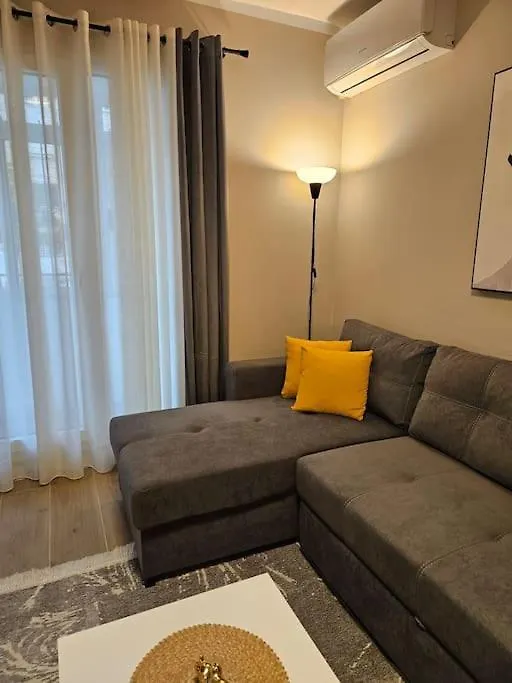 Brian'S Apartment In Tirana 2 Albania